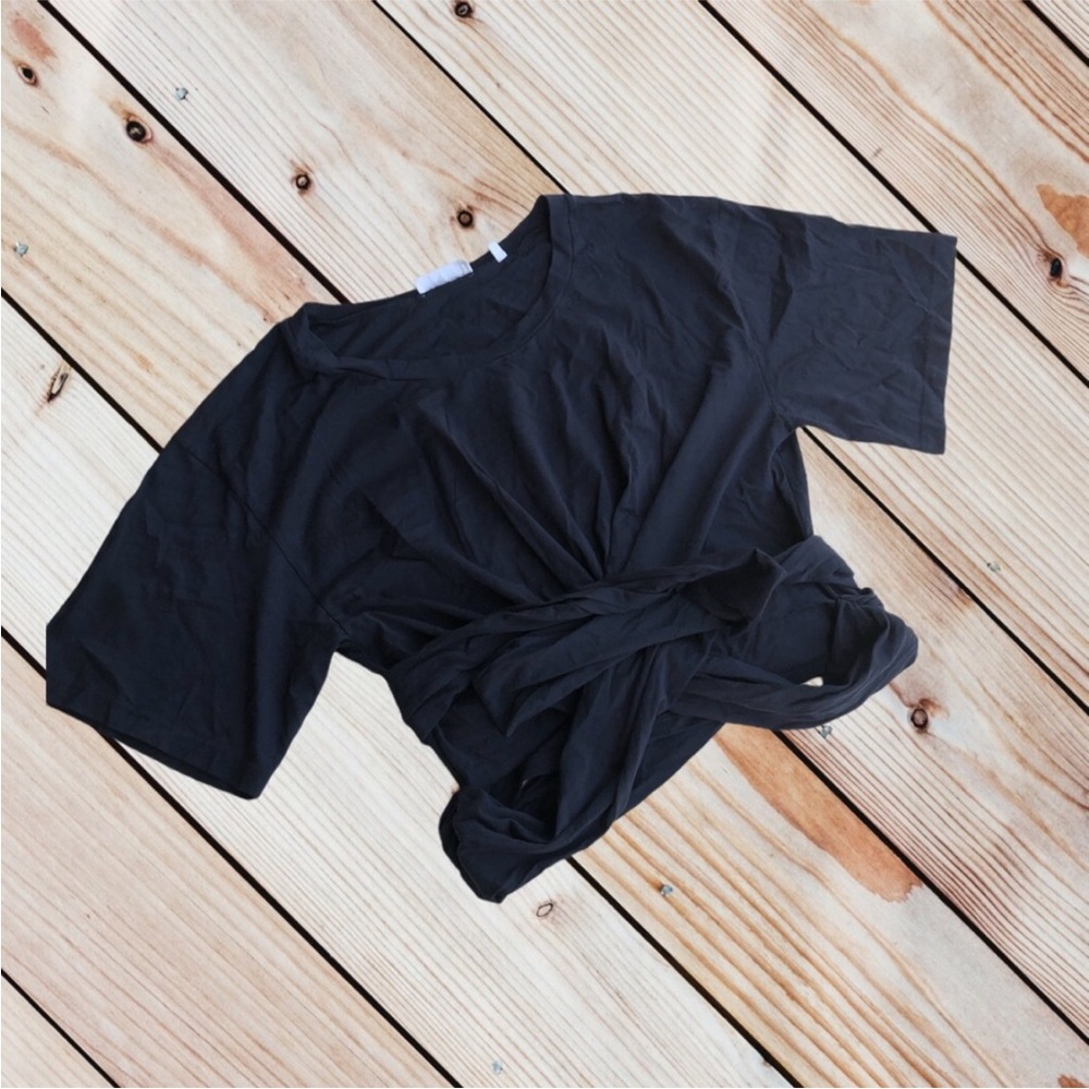 7 for all Mankind medium black bottom wrap around T-shirt